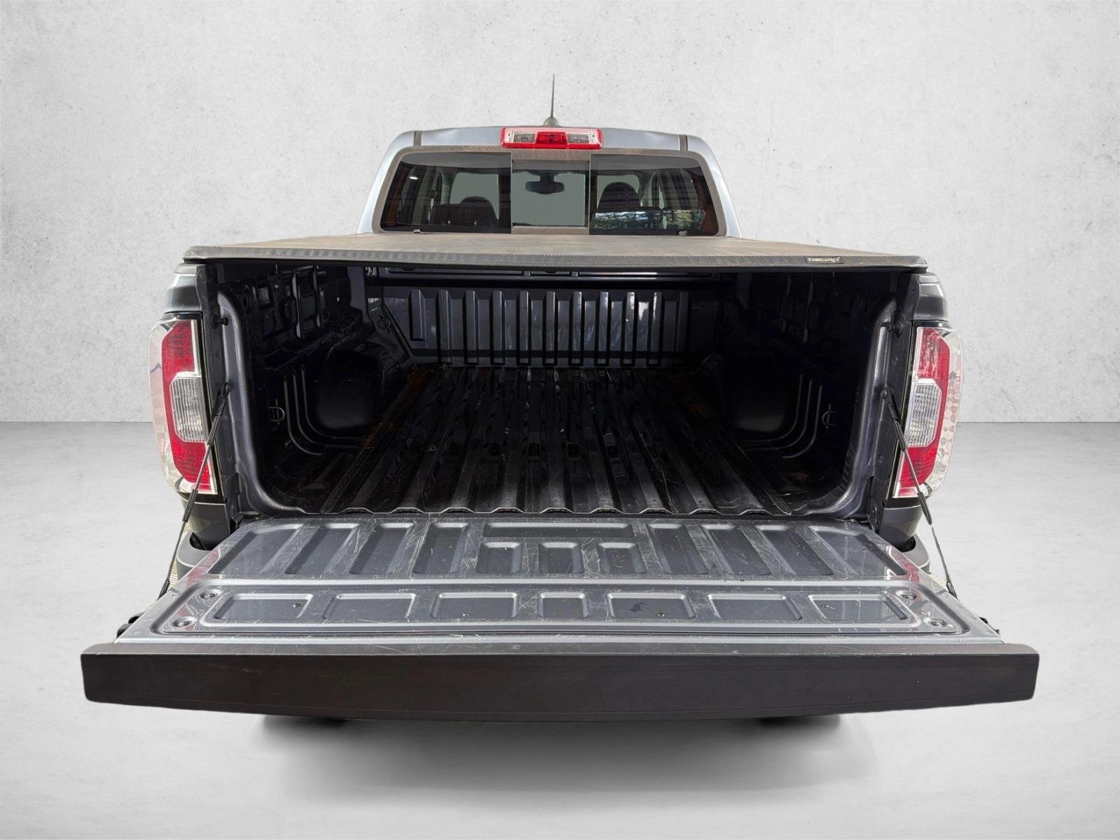 Used 2022 Satin Steel Metallic GMC 2WD Elevation image 18