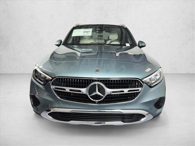 New 2027 Verde Silver Metallic Mercedes-Benz GLC 300 image 32