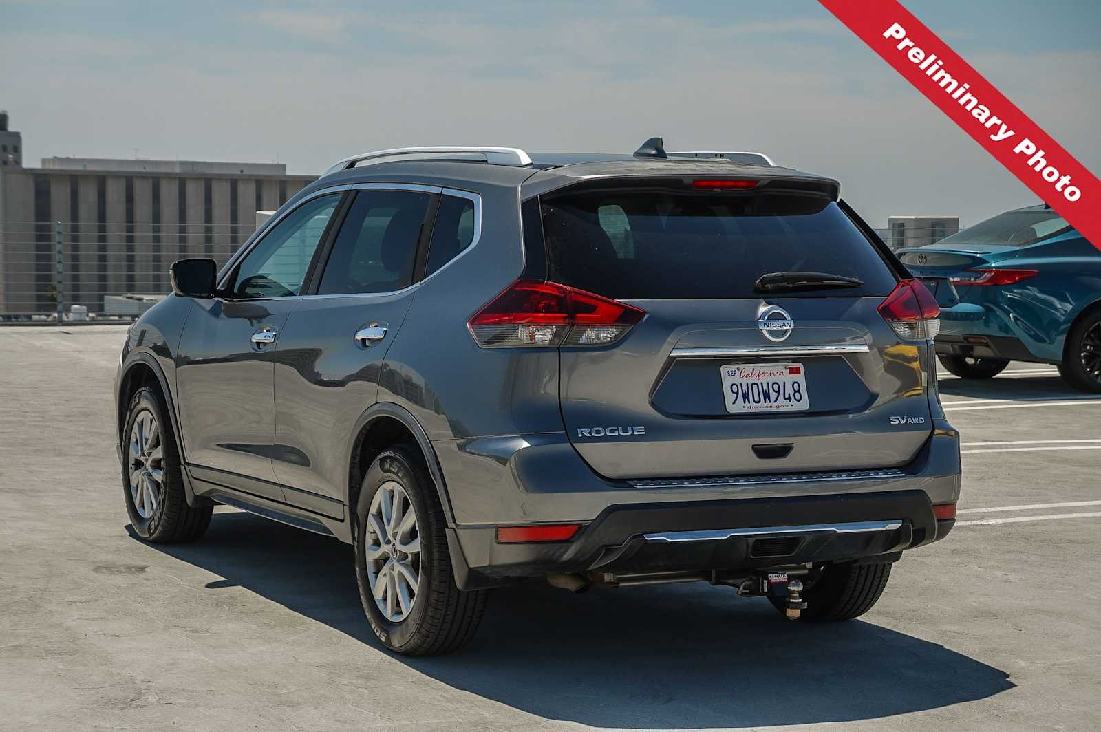 Used 2018 Gun Metallic Nissan SV image 8
