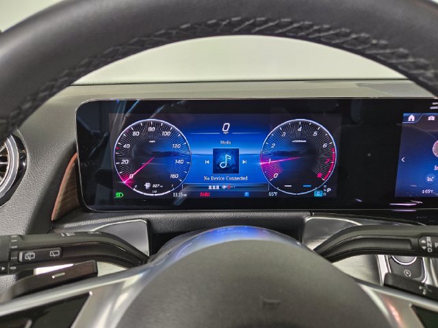 Used 2026 White Mercedes-Benz GLB 250 image 33