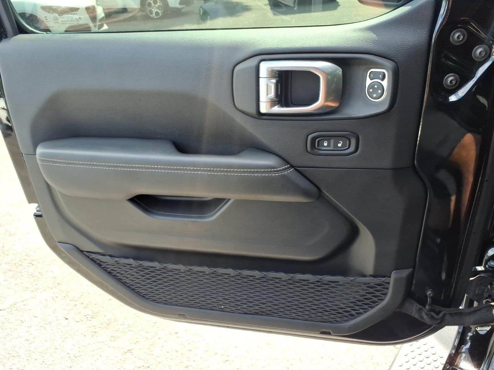 Used 2023 Black Clearcoat Jeep Sahara image 30