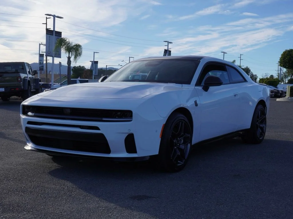 New 2026 White Knuckle Exterior Paint Dodge R/T Scat Pack image 7