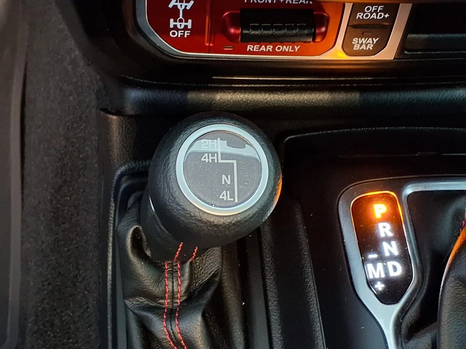 Used 2023 Silver Jeep Rubicon image 24
