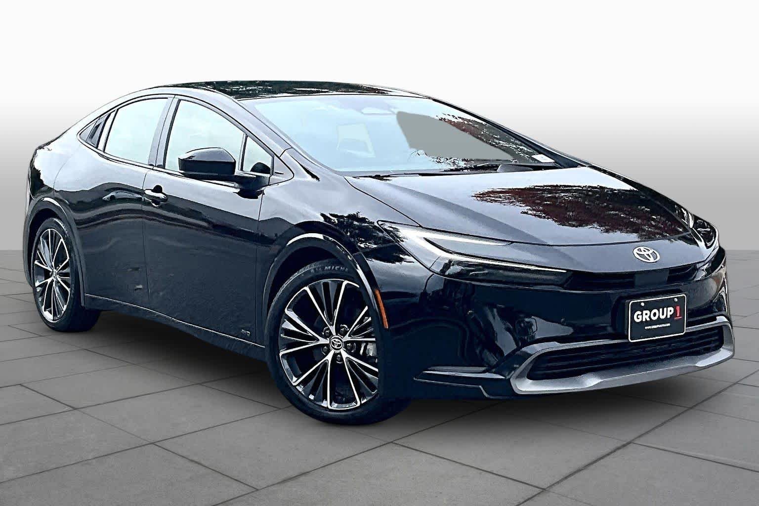 Used 2024 Midnight Black Metallic Toyota XLE image 3