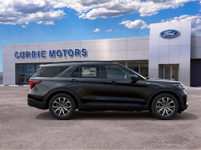 New 2027 Agate Black Metallic Ford ST-Line image 5