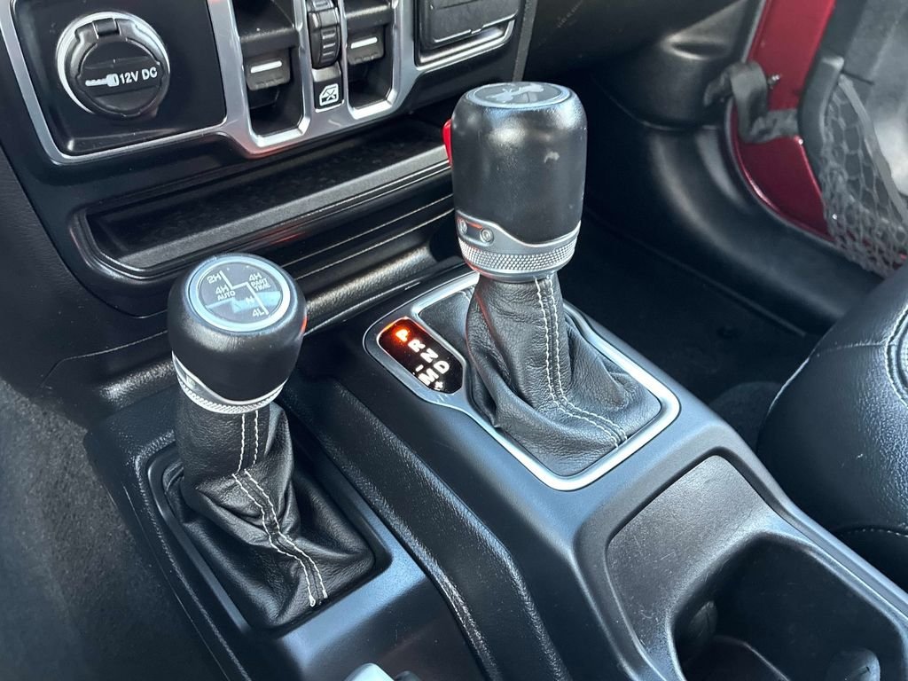 Used 2021  Jeep Unlimited Sahara 4xe image 31