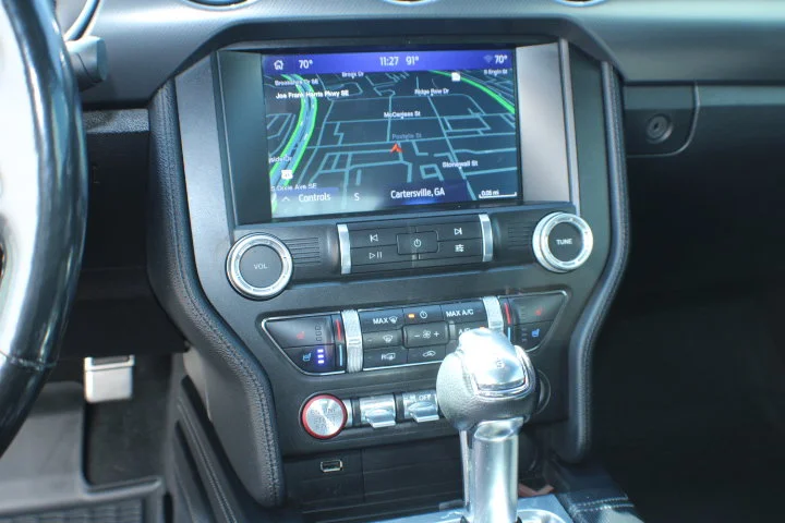 Used 2022 White Ford GT Premium Convertible image 14
