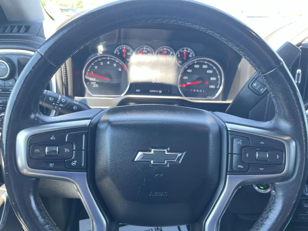 Used 2021 Gray Chevrolet RST image 14