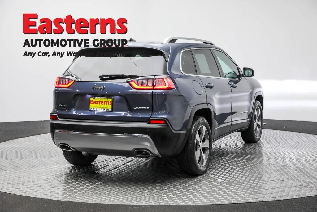 Used 2021 Blue Jeep Limited image 5