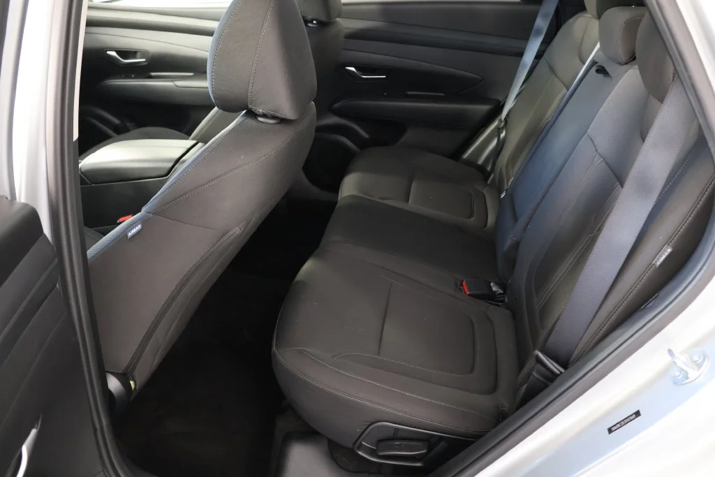 Used 2025 Shimmering Silver Hyundai SEL image 20