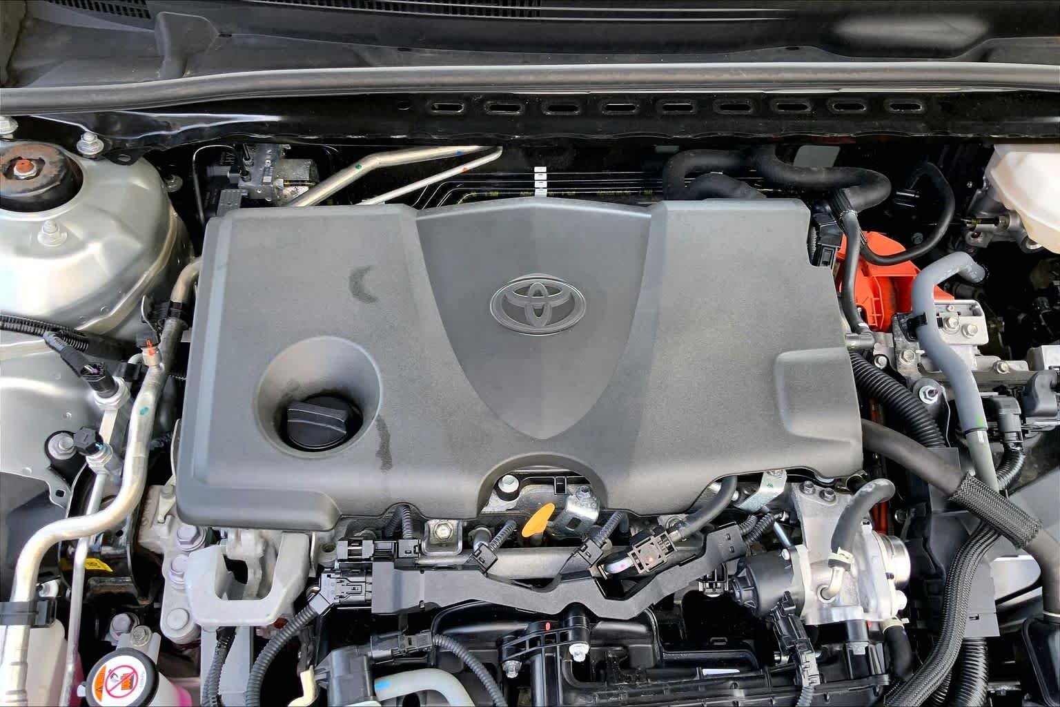 Used 2025 Celestial Silver Metallic Toyota LE image 30