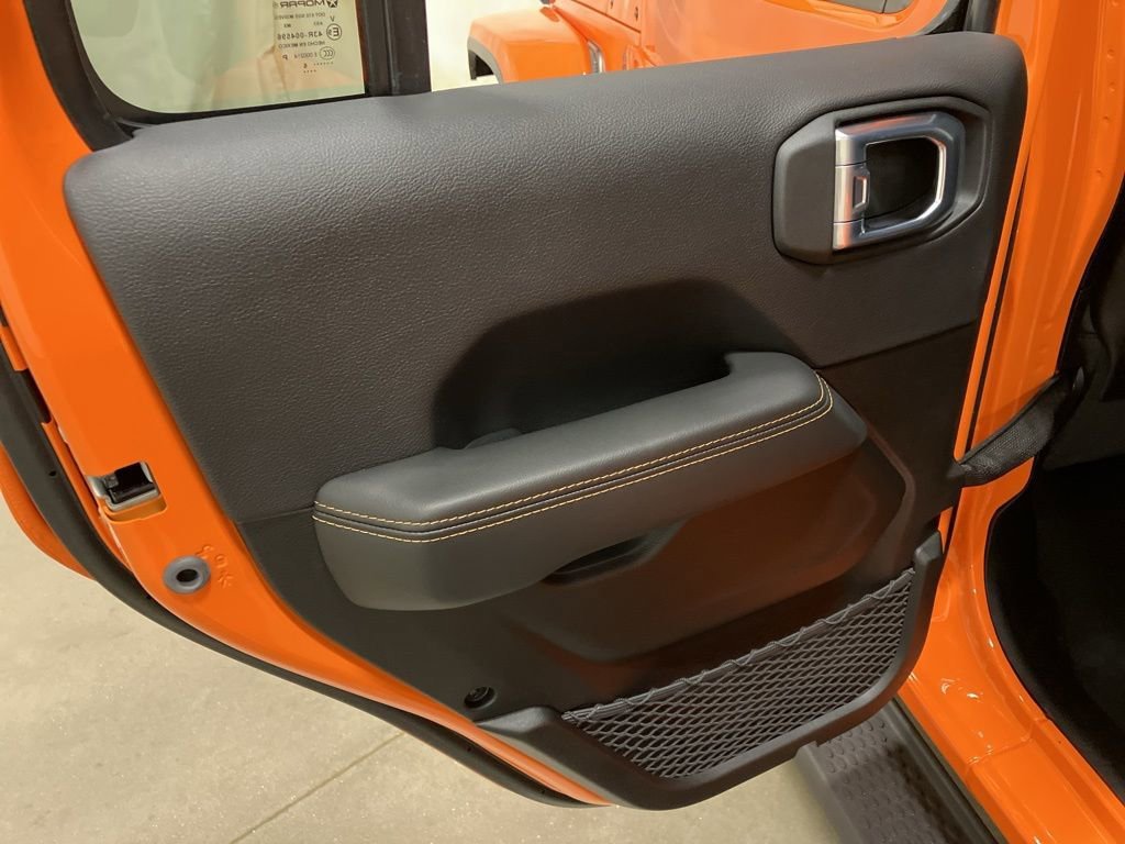 New 2026 Joose Exterior Paint Jeep Sahara image 13