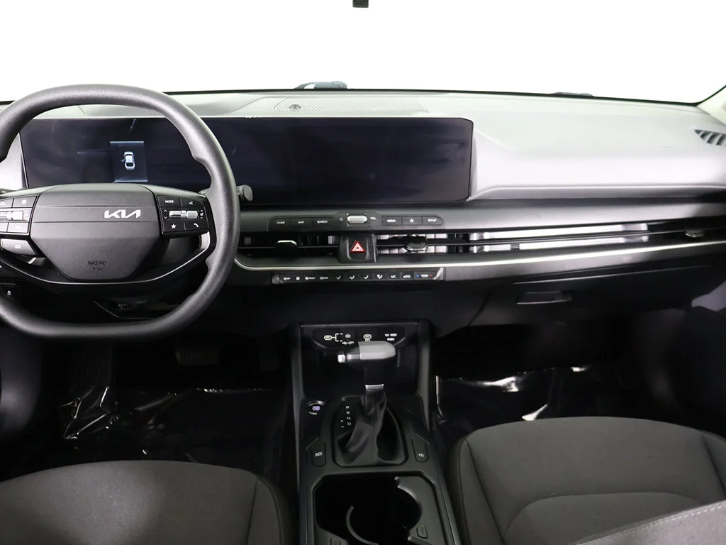 Used 2025 Black Kia LXS image 32