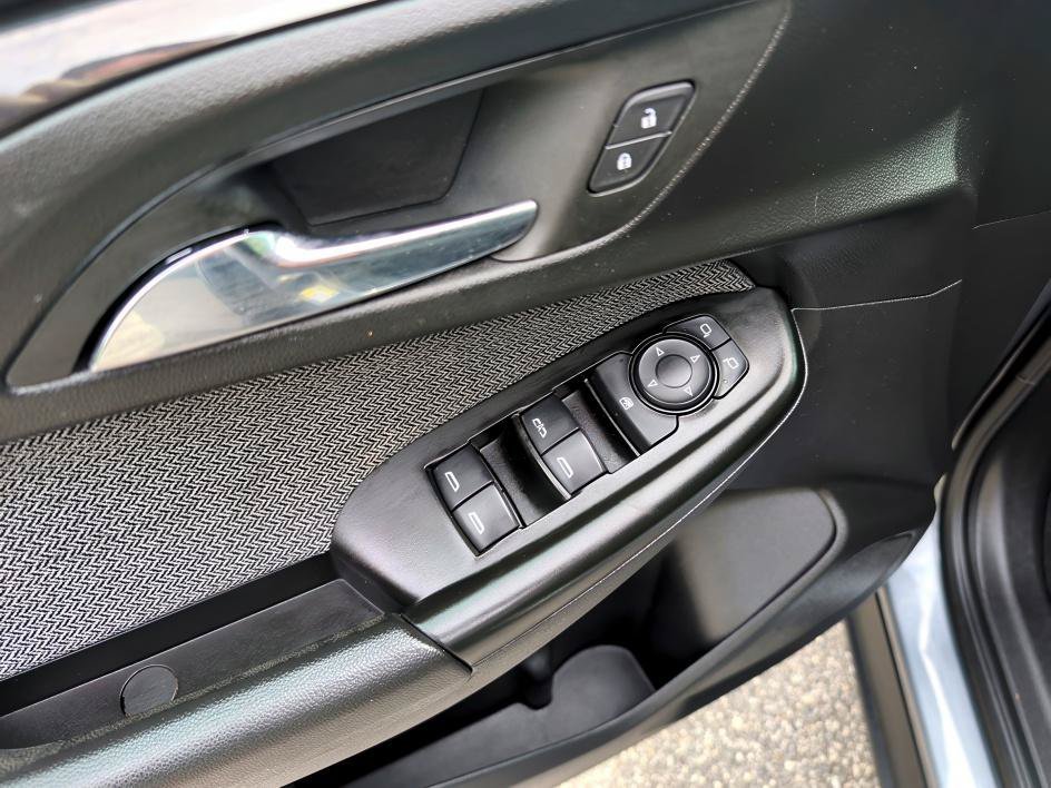 Used 2022 Satin Steel Metallic Chevrolet LT image 17