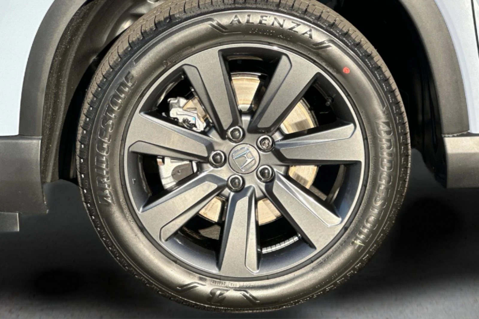 New 2026 SONIC GRAY PRL Honda Sport image 35