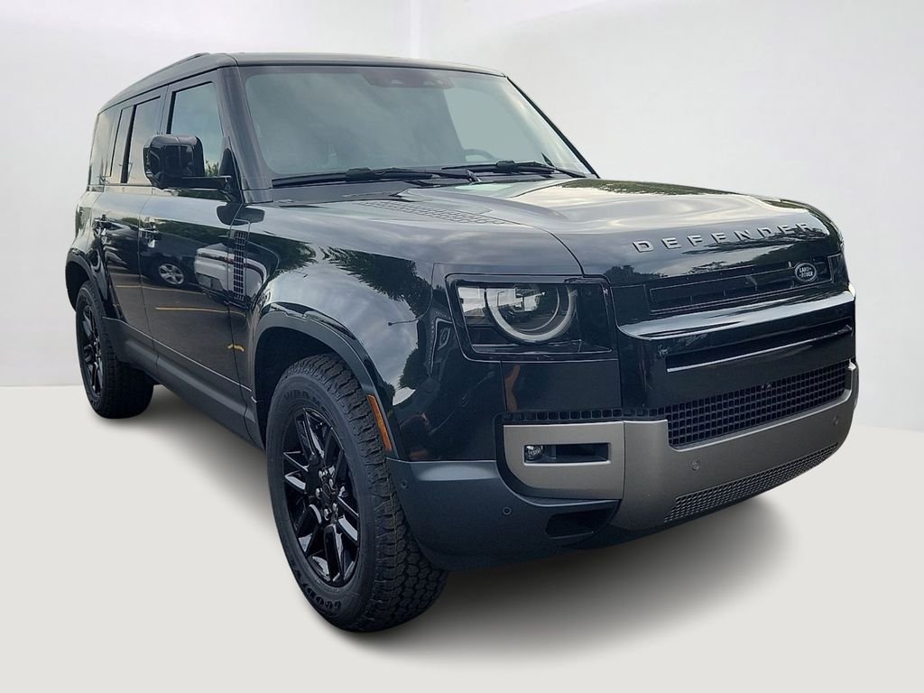 Used 2026 Santorini Black Metallic Land Rover S image 2