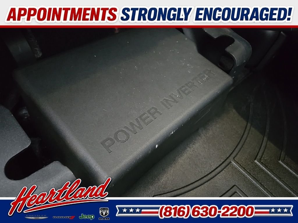Used 2018 Black Ford Lariat image 102