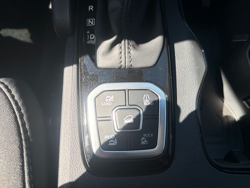 New 2026 Nissan Frontier SV 4D Crew Cab