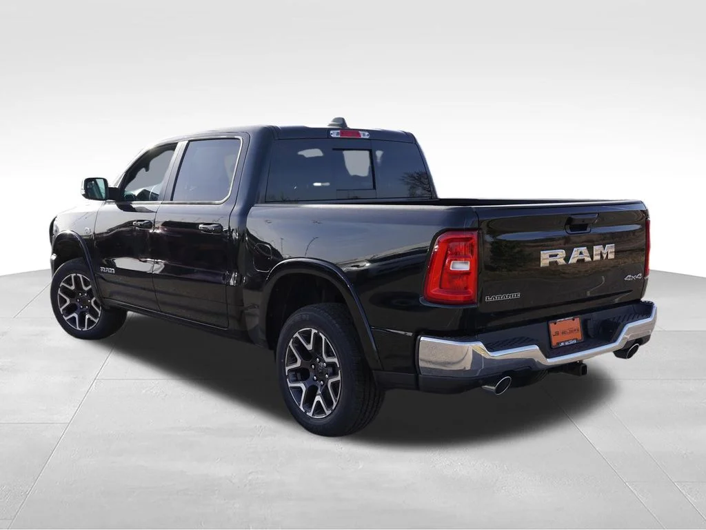 New 2026 Diamond Black Crystal Pearl-Coat Exterior Paint RAM Laramie image 6