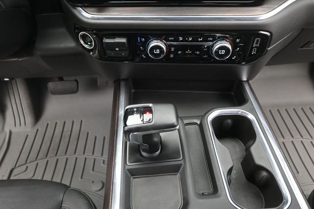 Used 2024 Summit White GMC SLT image 9