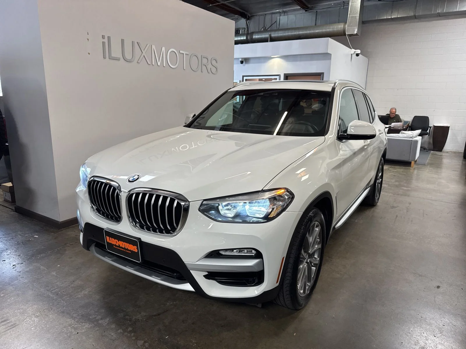 2019 BMW X3 sDrive30i's photo