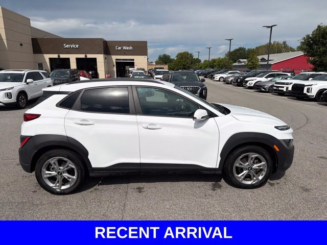 Used 2023 White Hyundai SEL image 33