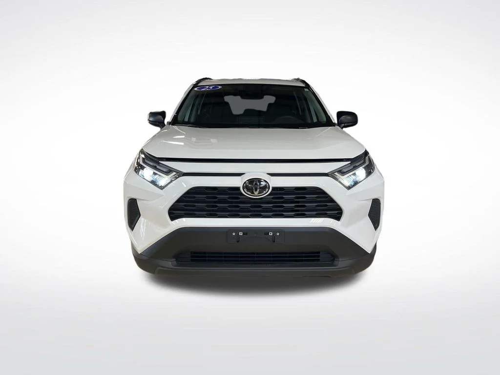 Used 2025 White Toyota LE image 8