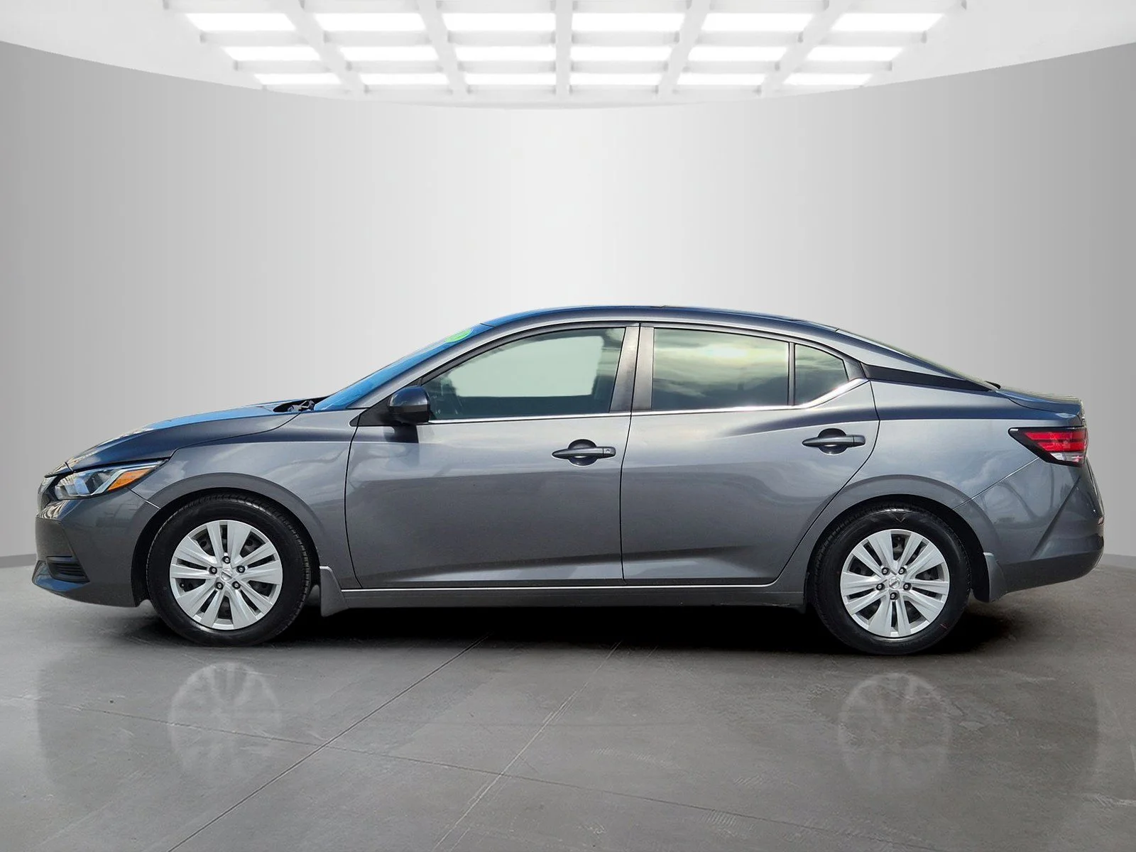 Used 2023 Gray Nissan S image 6