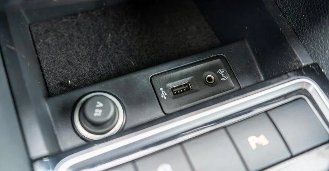 Used 2017 Blue Volkswagen GLI image 39
