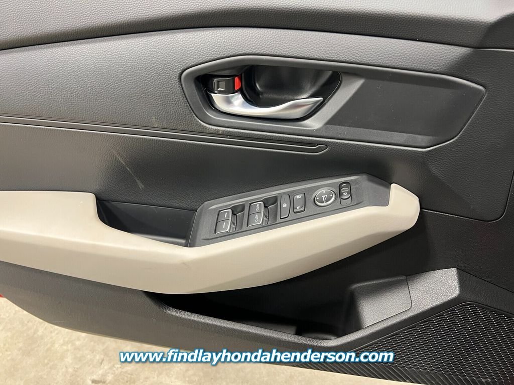 2025 Honda Accord LX - Photo 13