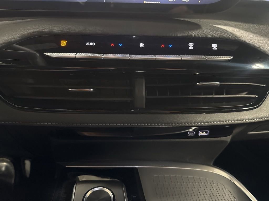 2026 Buick Enclave Sport Touring - Photo 38