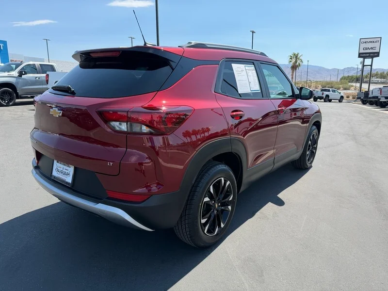 Used 2023 Crimson Metallic Chevrolet LT image 3