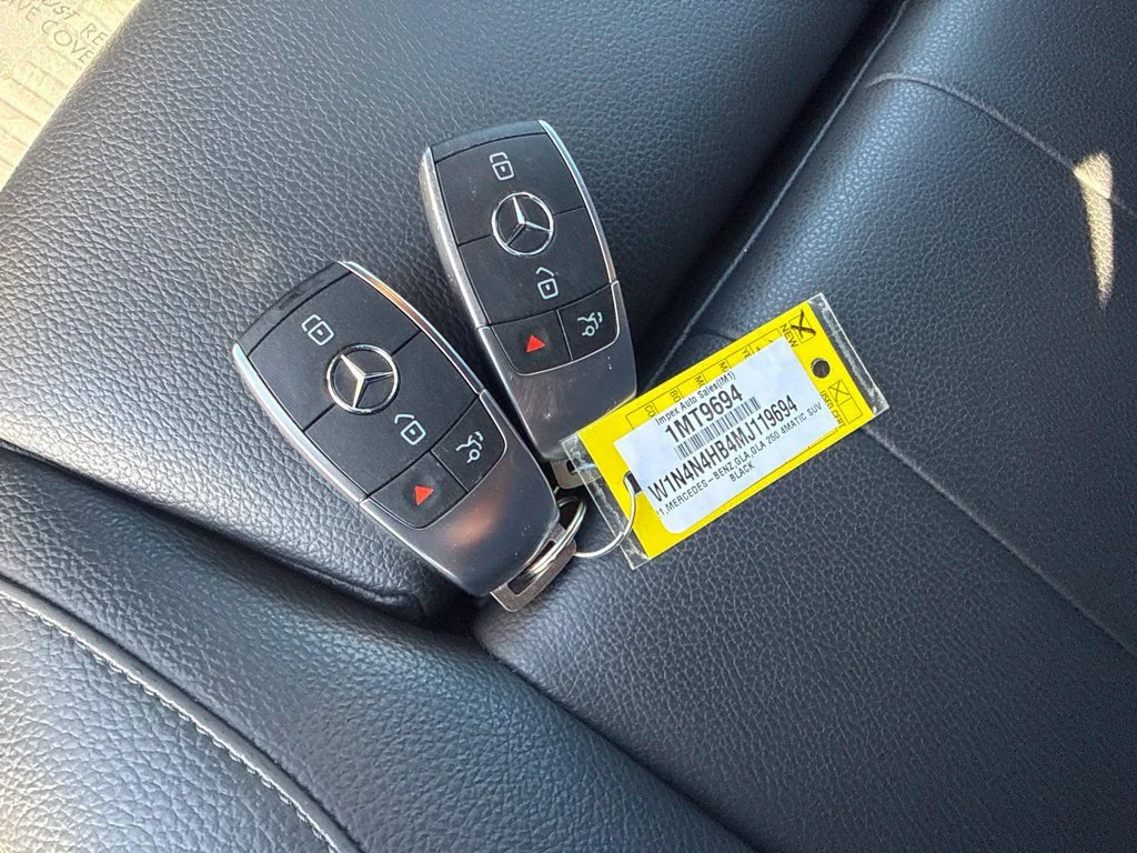 Used 2021 Black Mercedes-Benz GLA 250 image 29