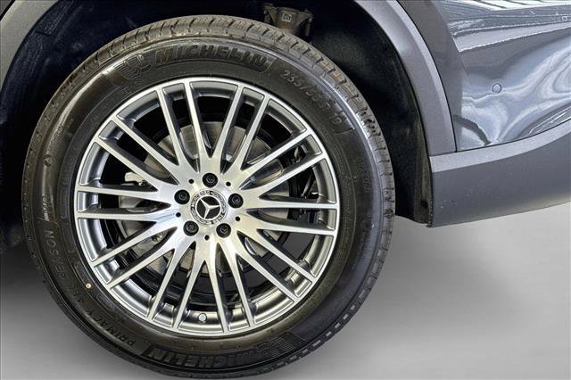 New 2026 Graphite Grey Metallic Mercedes-Benz GLC 300 image 59