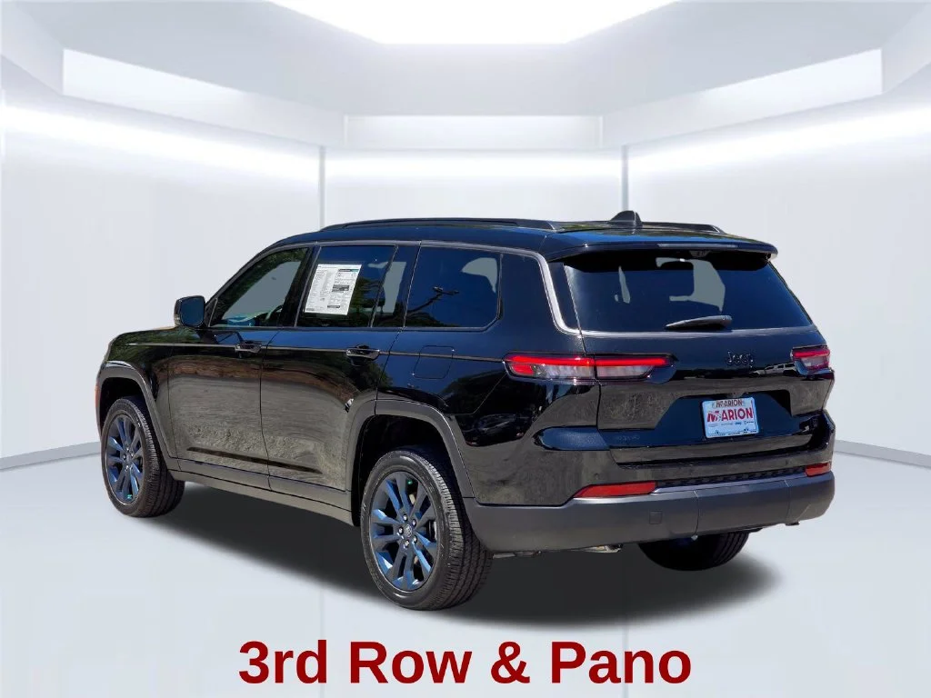 New 2026 Black Jeep  image 19