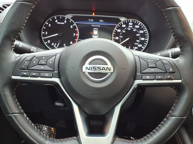 Used 2022 Blue Nissan SR image 9