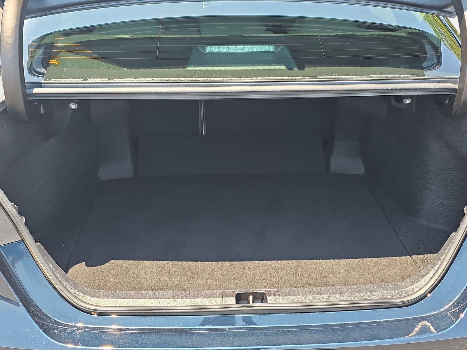 Used 2018 Blue Toyota SE image 12