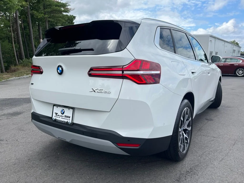 Certified Used 2025 Alpine White BMW 30 xDrive image 7
