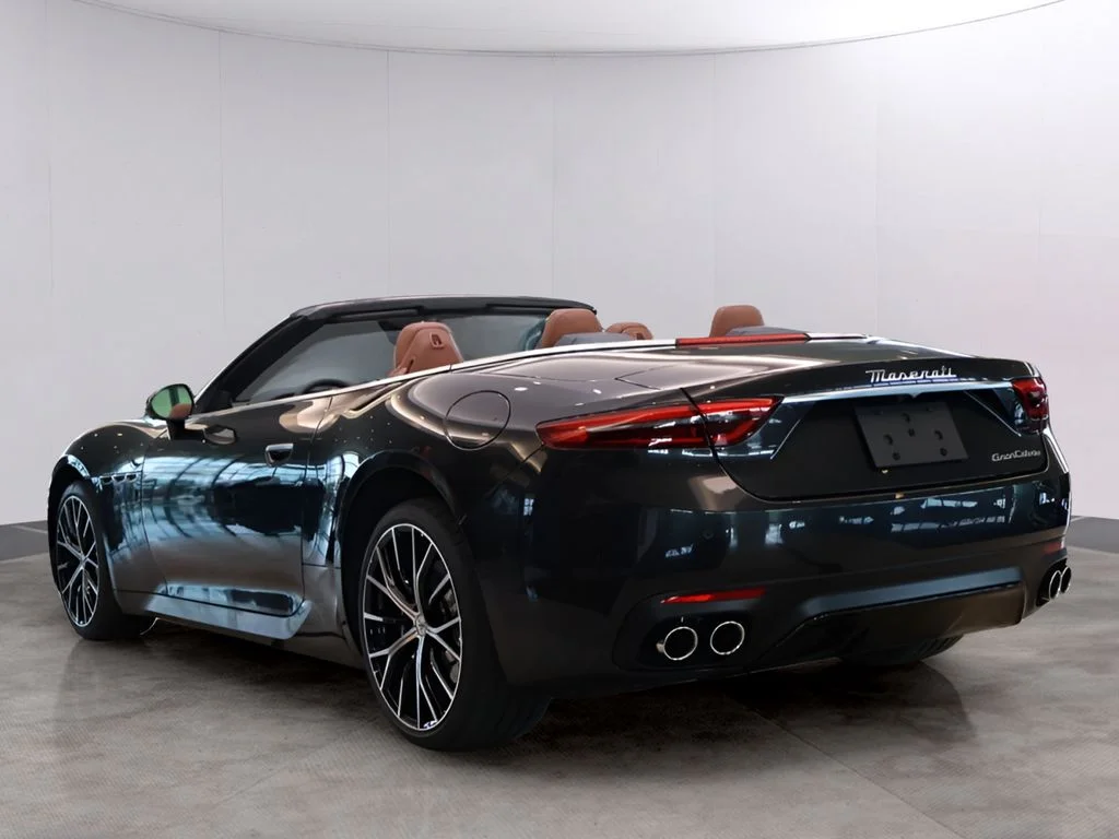 New 2026 Nero Assoluto Metallic Maserati Base image 7