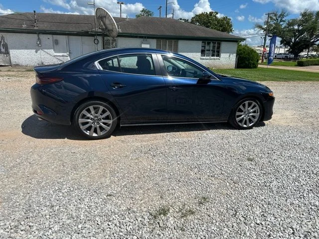 Used 2019 Crystal Blue Mazda Select image 15