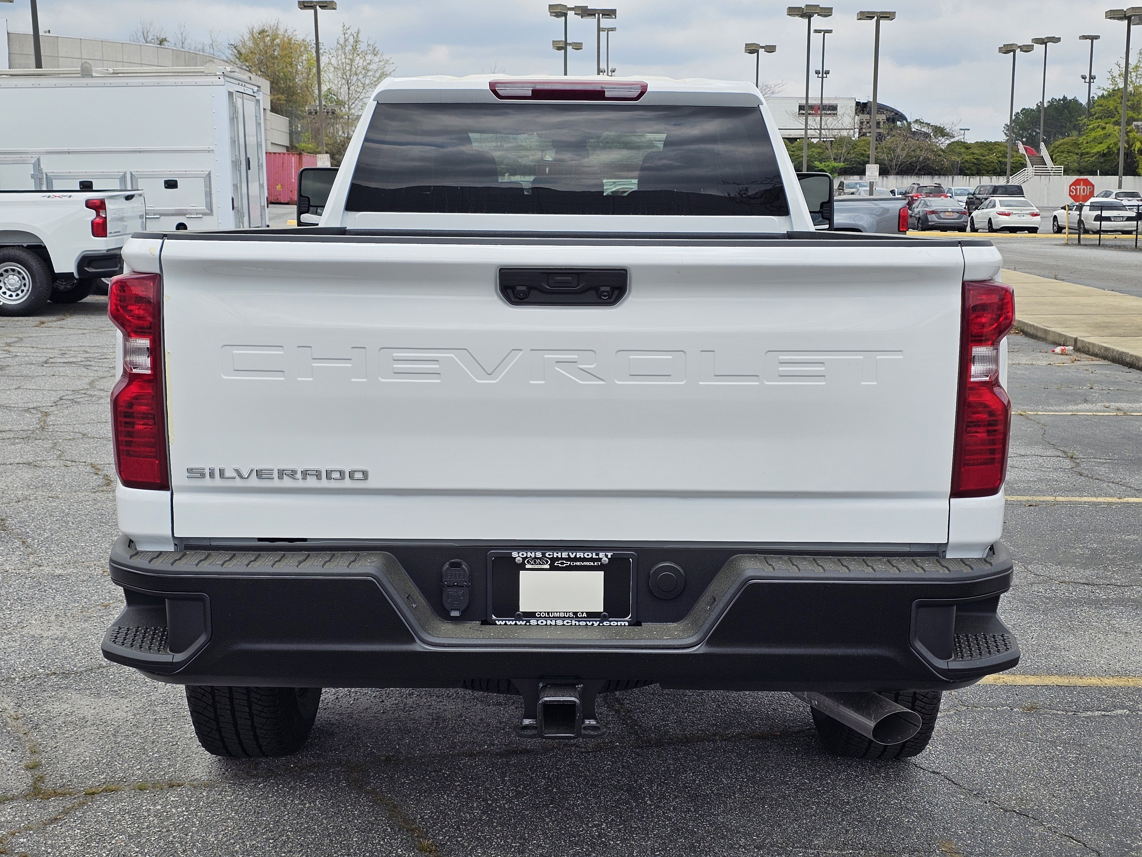 New 2026 Summit White Chevrolet WT image 13