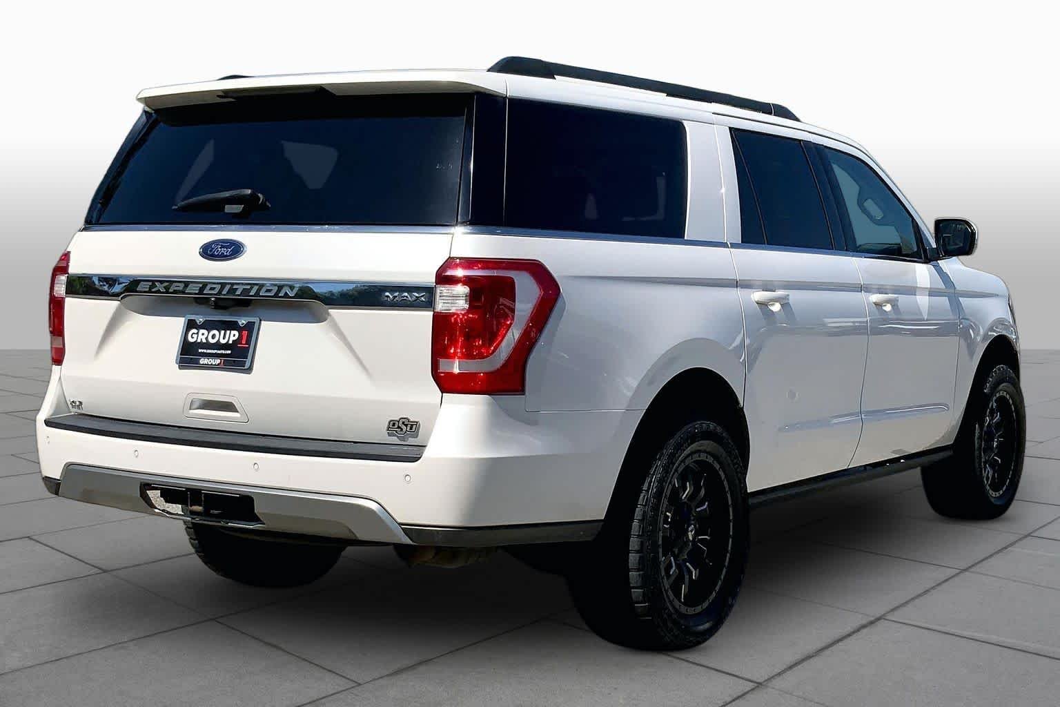 Used 2018 White Platinum Metallic Tri-Coat Ford XLT image 13