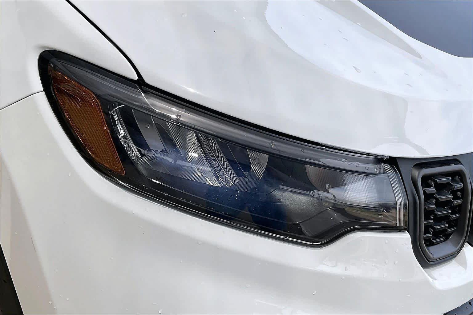 Used 2025 Bright White Clearcoat Jeep Trailhawk image 26