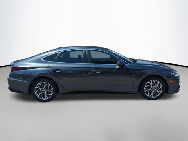 Used 2022 Portofino Gray Hyundai  image 6