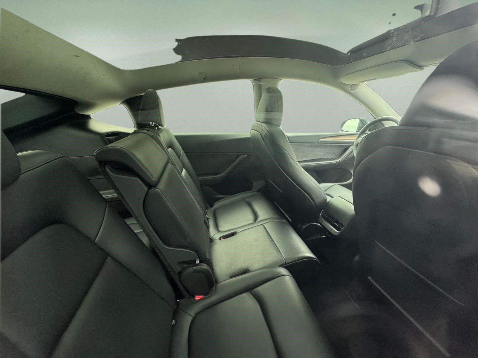 Used 2023  TESLA  image 13