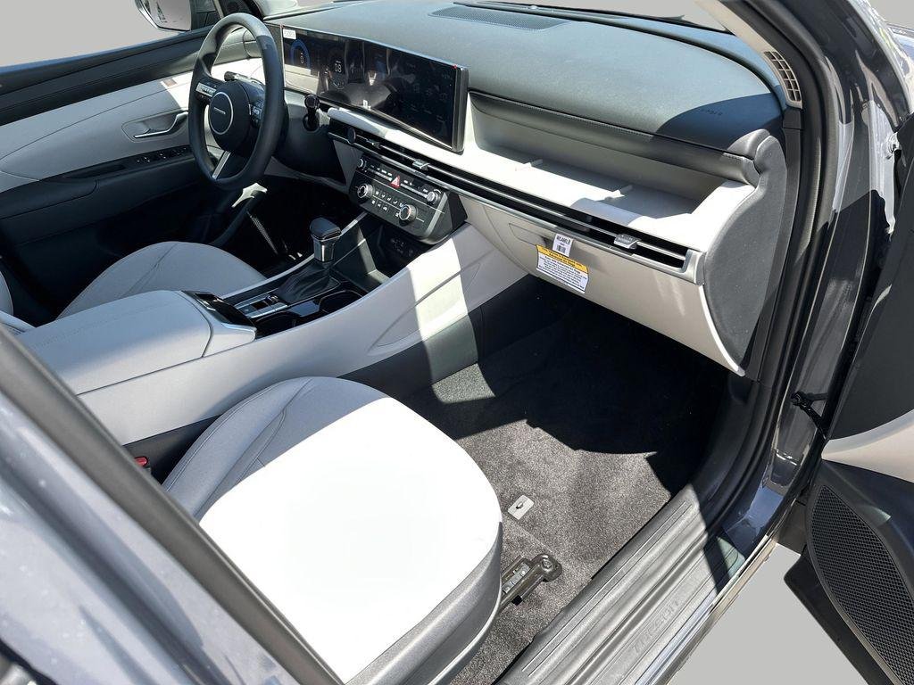 New 2026 Ecotronic Gray Hyundai SE FWD image 24