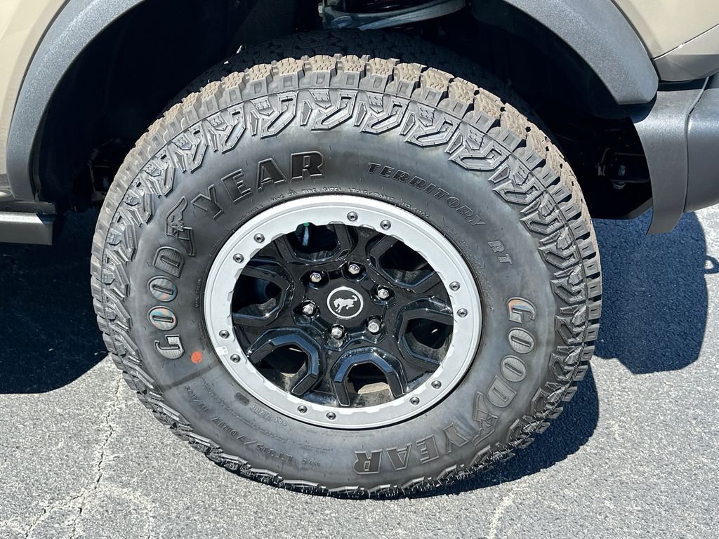 New 2025 Gray Ford Badlands image 12