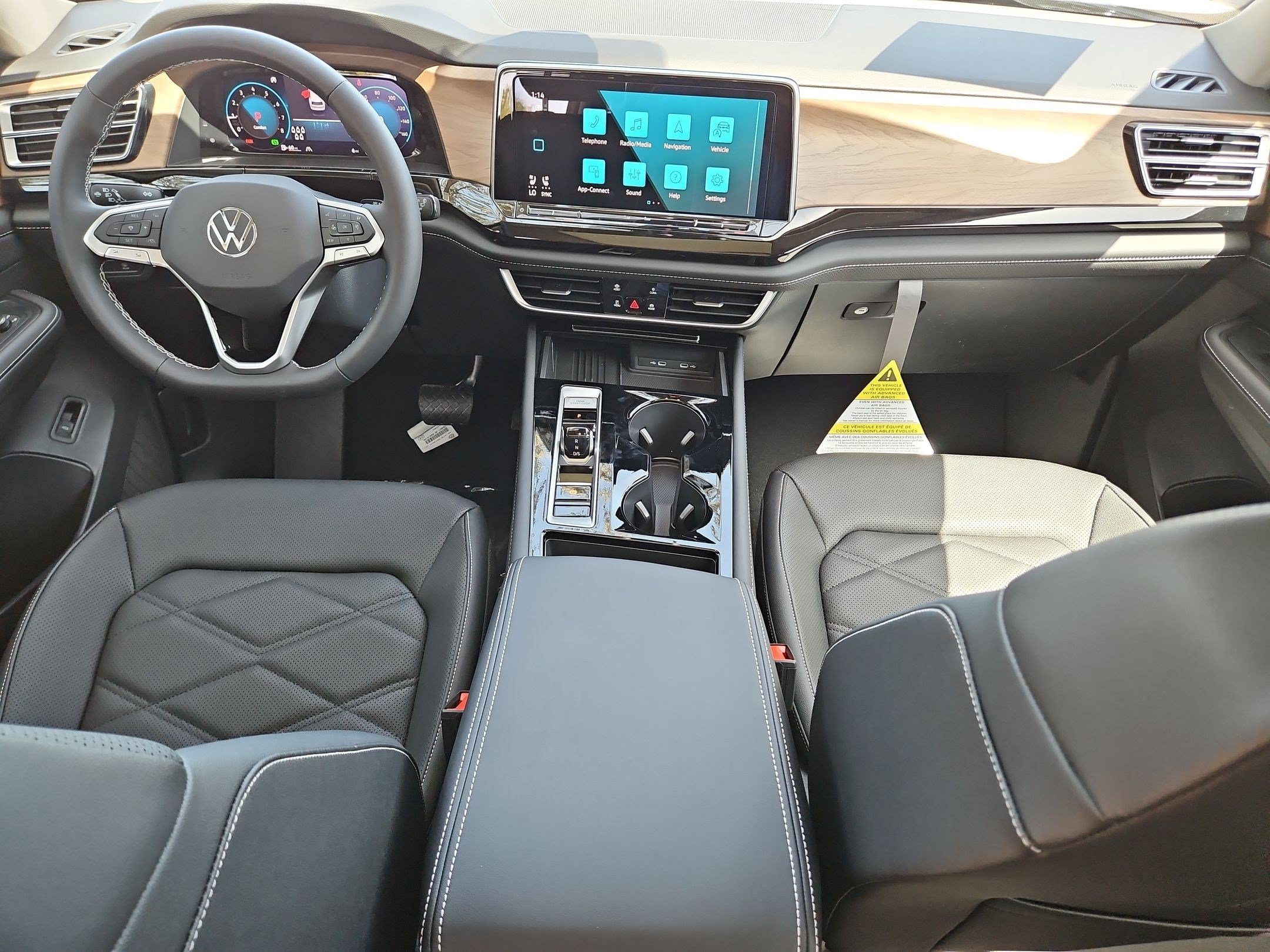 New 2026 Pure Gray Metallic Volkswagen 2.0T SE w/Technology image 15
