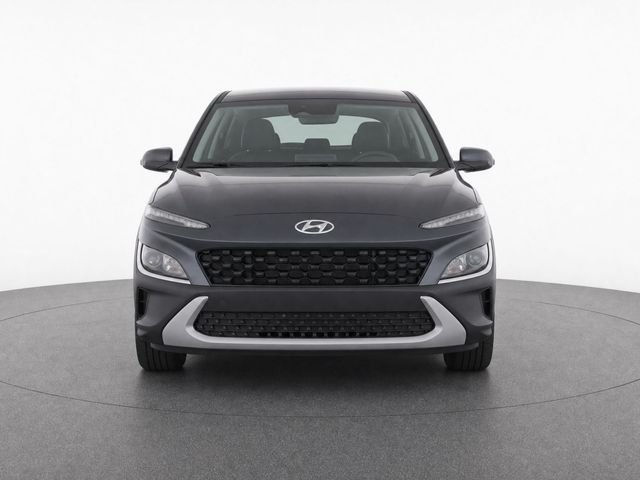 Used 2022 Gray Hyundai SE image 10
