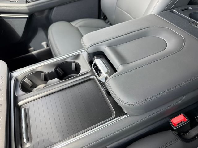 New 2026 Glacier Gray Metallic Tri-Coat Ford MAX Active image 18